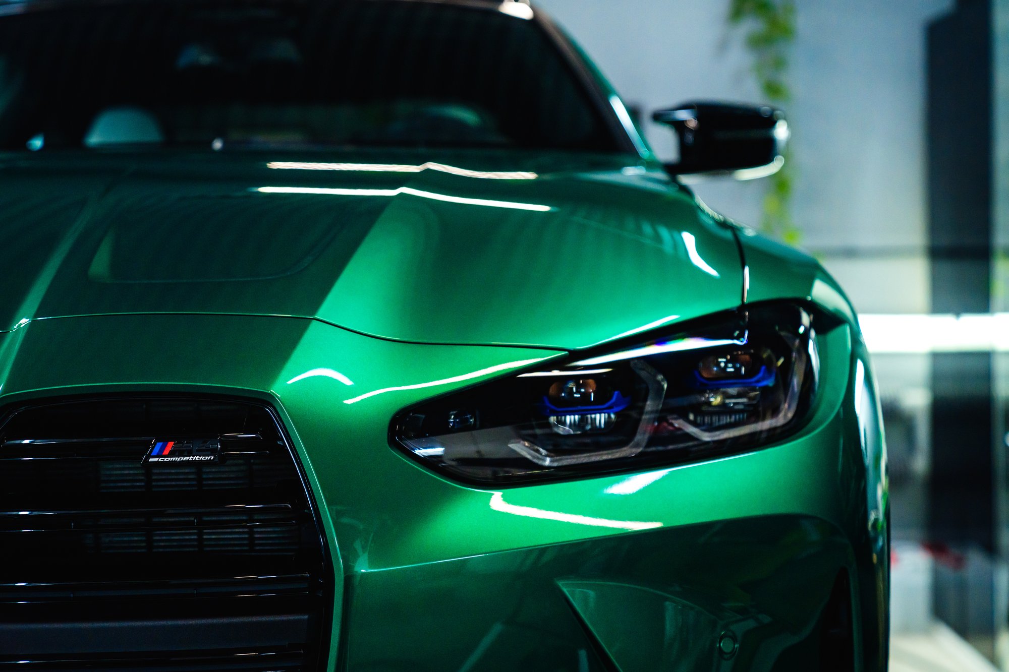 Efekt powłoki ochronnej na zielonym lakierze BMW M4