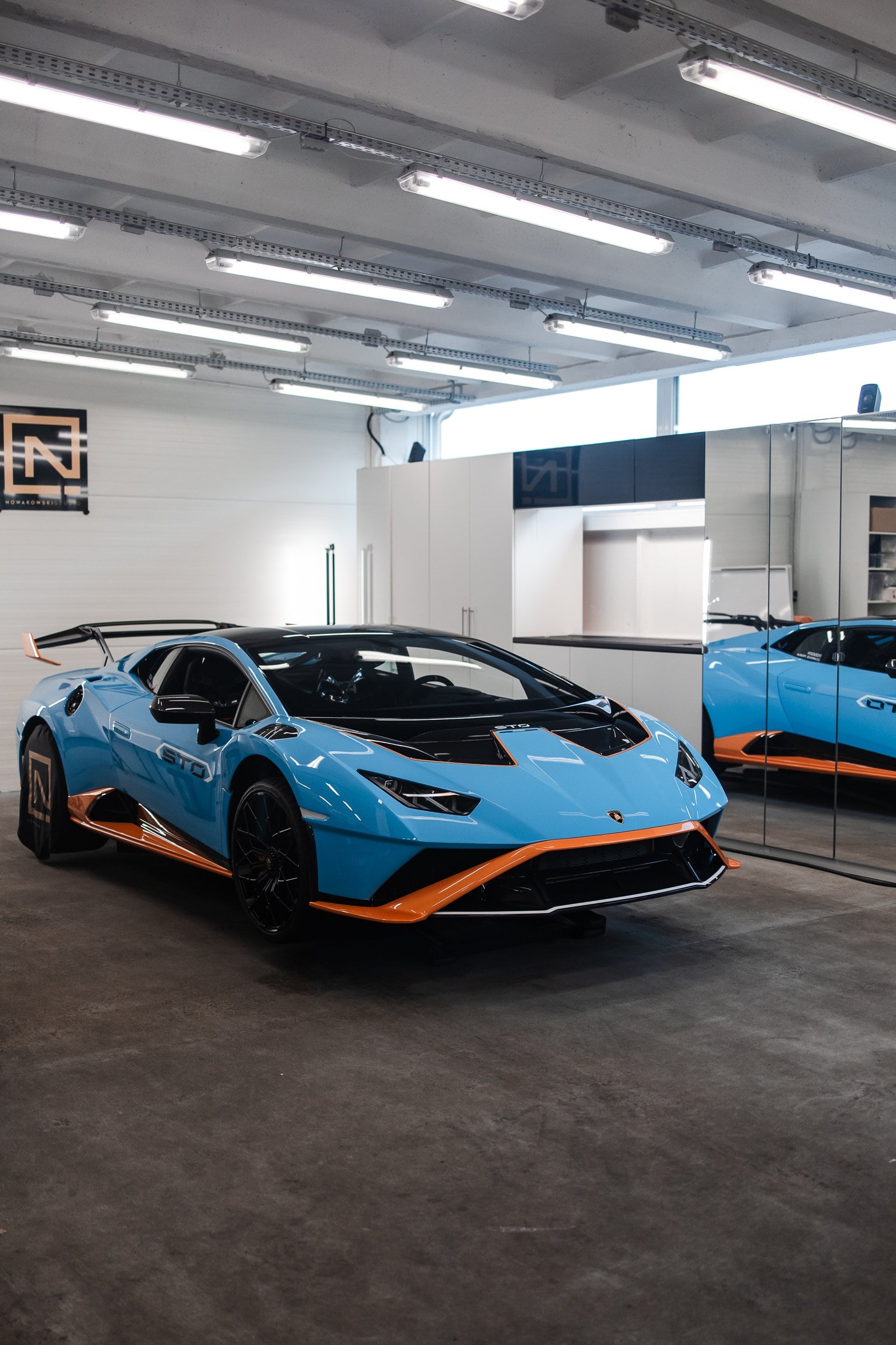 Pakiety stylistyczne — Lamborghini Huracan STO z pakietem aerodynamicznym, Nowakowski Studio Gdańsk