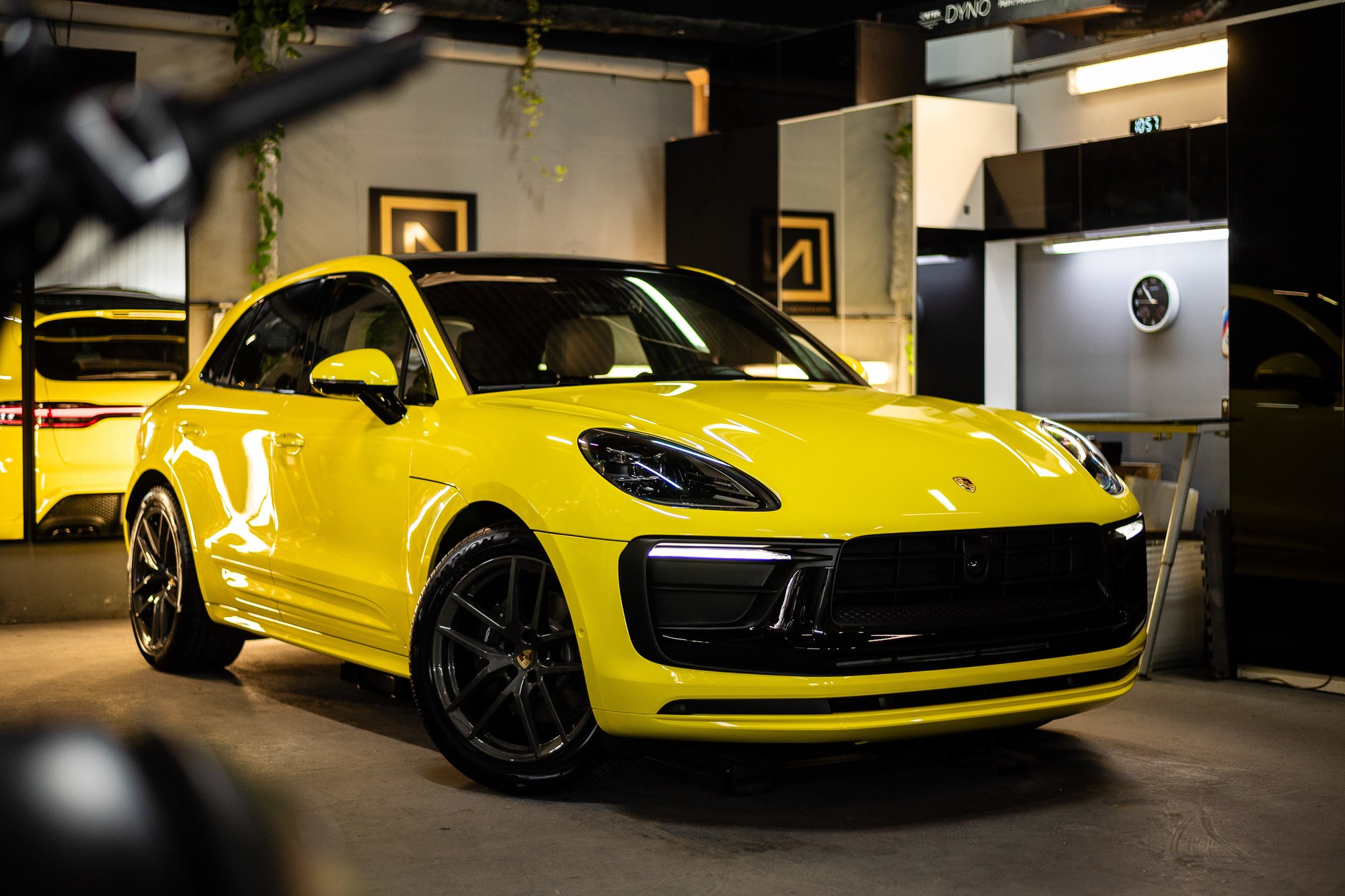 Porsche Macan T z pakietem stylistycznym — Nowakowski Studio